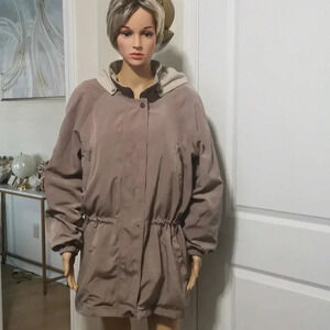 Dressbarn Women's Coat  Size: 14/16